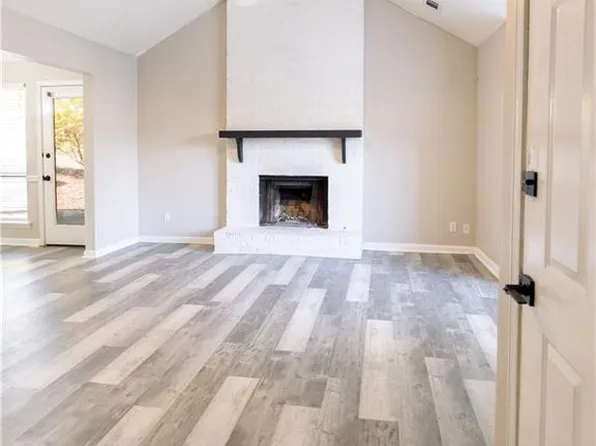 1195 Minhinette Dr APT G, Roswell, GA 30075