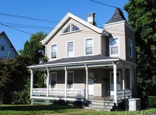 226 Smith St, Peekskill, NY 10566