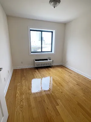 Rented by NY Space Finders Inc. | media 4