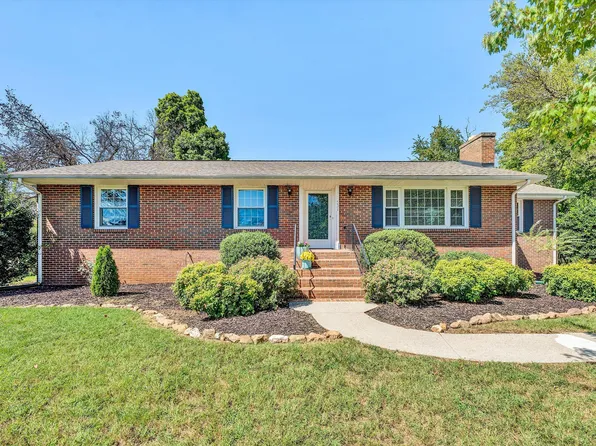 531 W Carrollton Ave, Salem, VA 24153