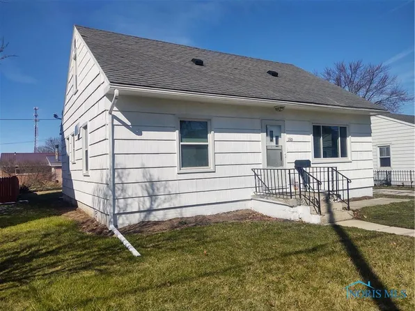 1335 N Union St, Fostoria, OH 44830