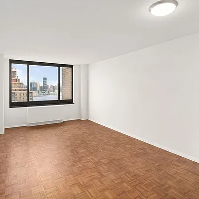 Sold by Douglas Elliman | media 21