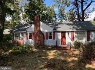 7951 Holly Rd, Pasadena, MD 21122