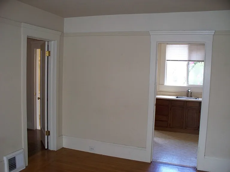 66 Edgar Ave — Photo 3