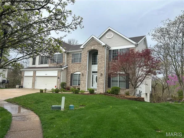 13242 Autumn Trails Ct, Saint Louis, MO 63141