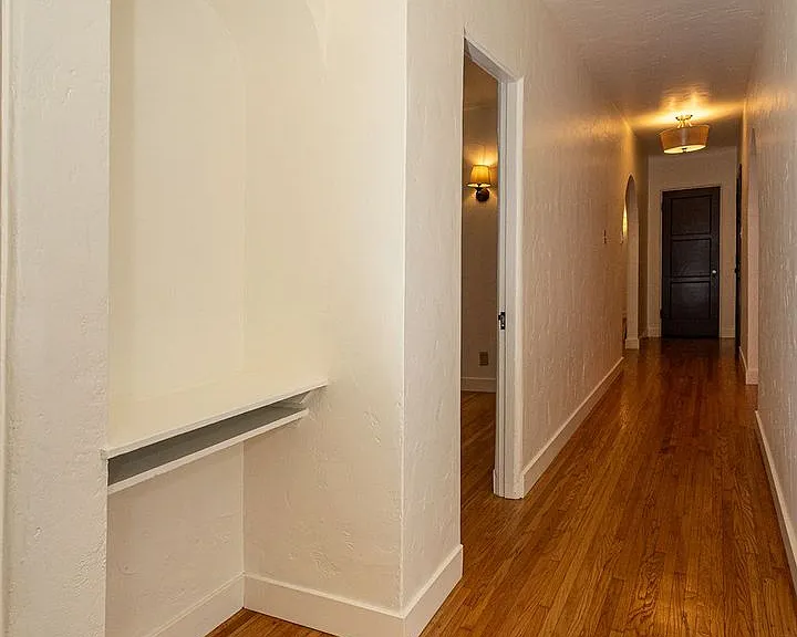 1221 S Sycamore Ave — Photo 38