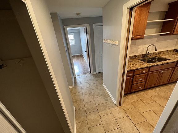 3rd image of 5841 W Lawrence Ave APT 2NW