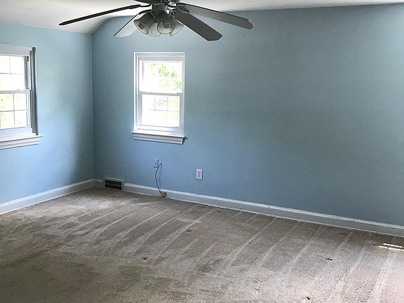 5th image of 2434 N Ohio St