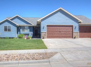 4356 Vinecliff Dr, Rapid City, SD 57703