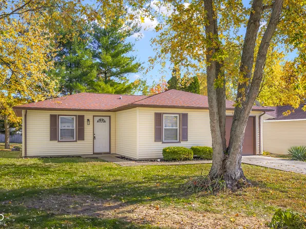 123 Schaefer Dr, Hope, IN 47246