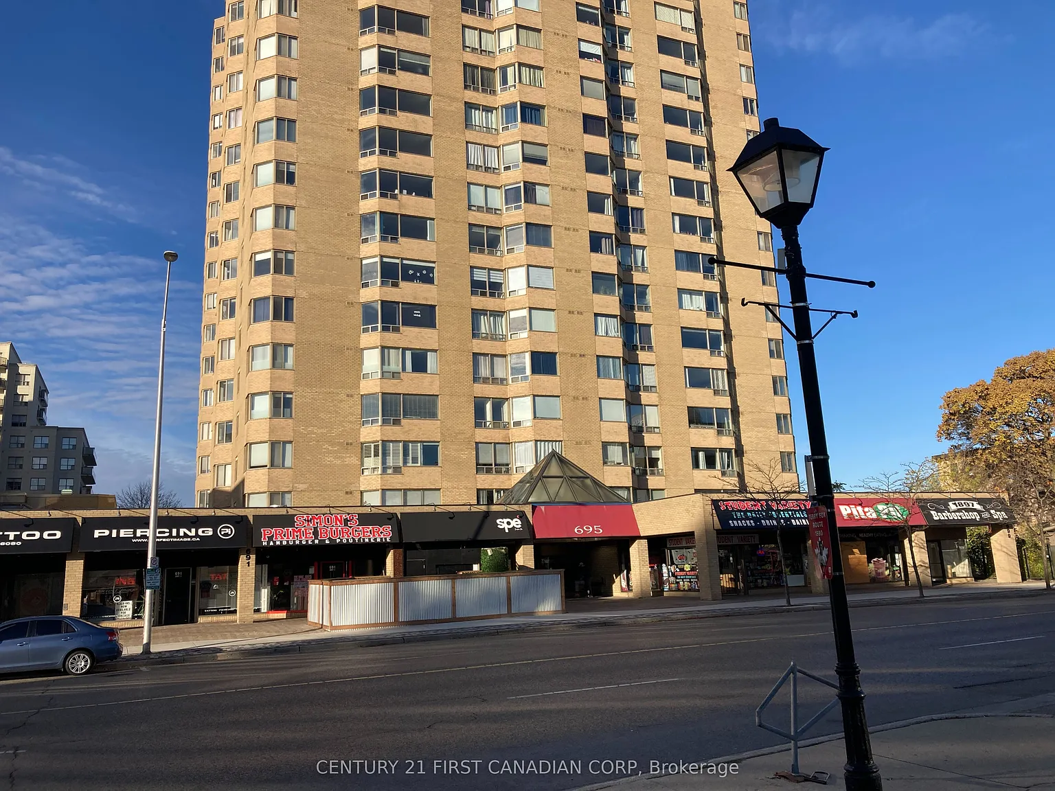 695 Richmond St #602 photo 1