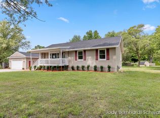 8803 Holton Rd, Holton, MI 49425