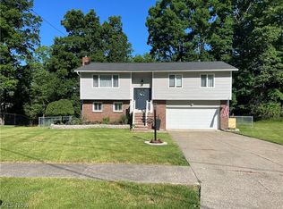 1258 Cherry Ln, Brunswick, OH 44212