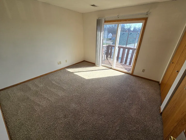 540 23rd St #6 — Photo 4