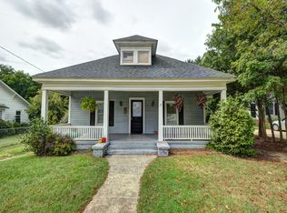 27 Dixie Trl, Raleigh, NC 27607