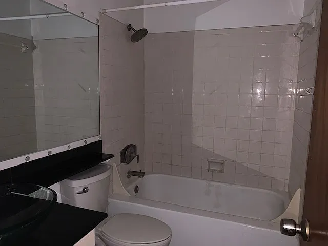 120 W America St #7 — Photo 9