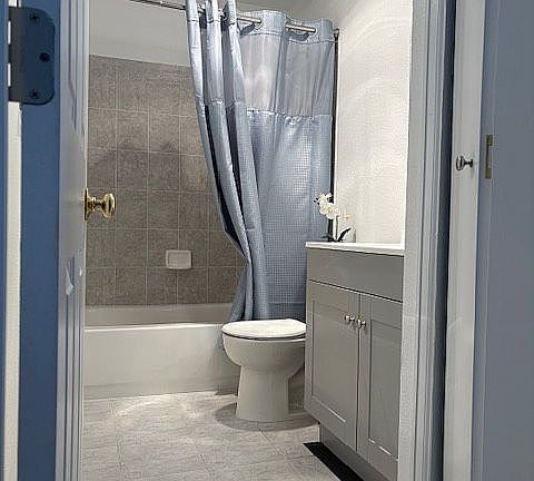 4th image of 4664 S Crystal Way Unit A