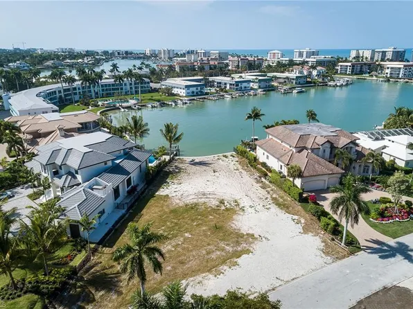 262 Bay PT, NAPLES, FL 34103