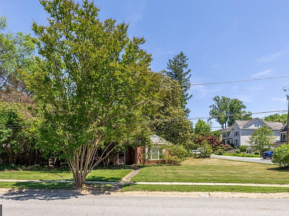 3rd image of 9201 Burley Dr
