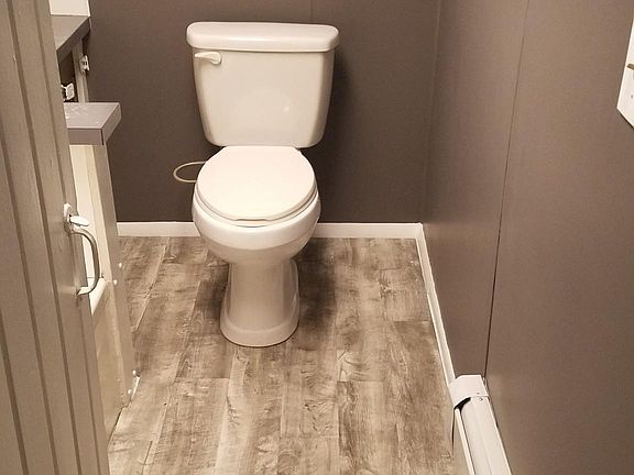 5th image of 12710 N Saginaw St APT 2