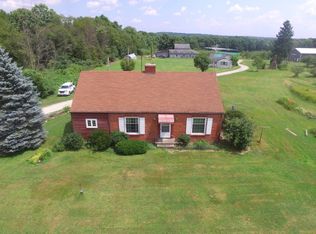17909 Rapids Rd, Hiram, OH 44234