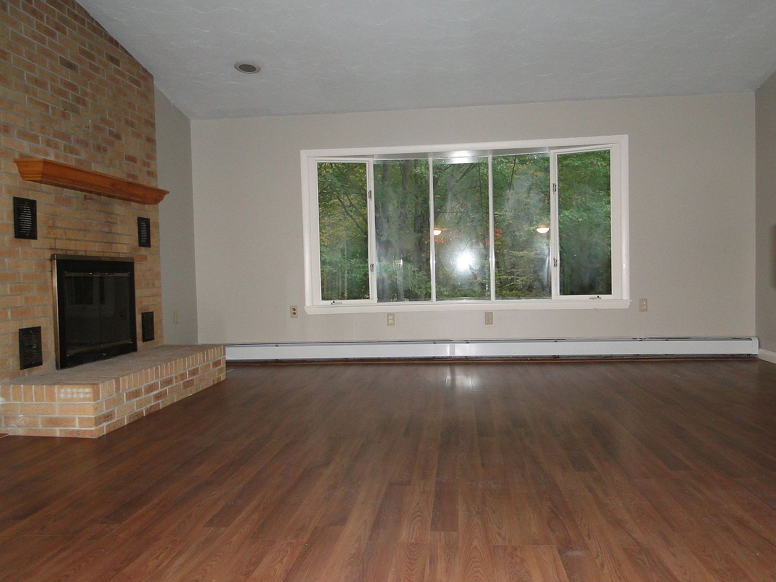 42 Queen St, Boscawen, NH 03303 Zillow