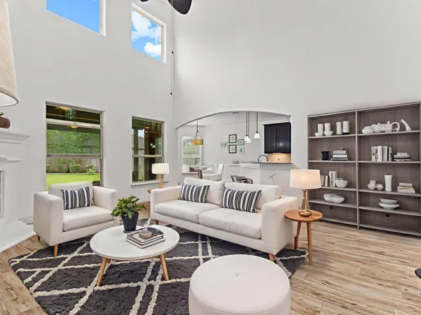 6 Pilot Rock Pl, Tomball, TX 77375