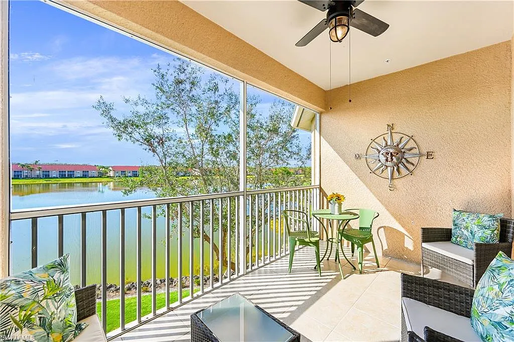 2 bed, 2.0 bath, 1194 sqft, $2,000 — Photo 3