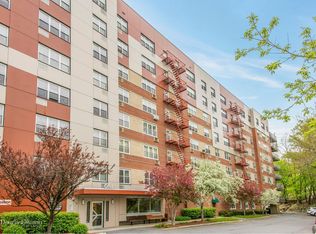 1 Balint Dr APT 563, Yonkers, NY 10710