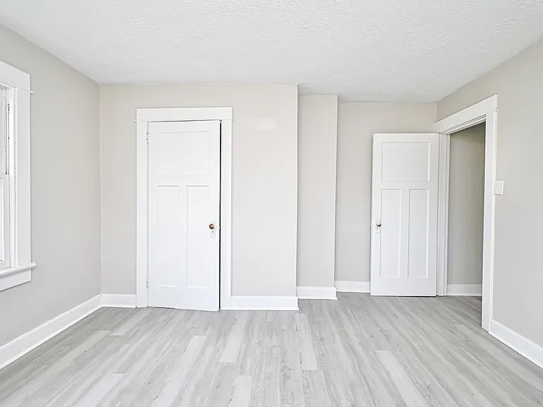 312-314 Pointview Ave #314 — Photo 28