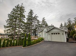 2440 Stephanie Ln, North Bend, OR 97459