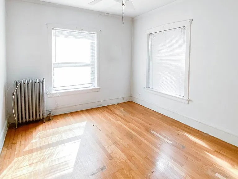 1825-39 W. Foster / 5131-37 N. Wolcott — Photo 25