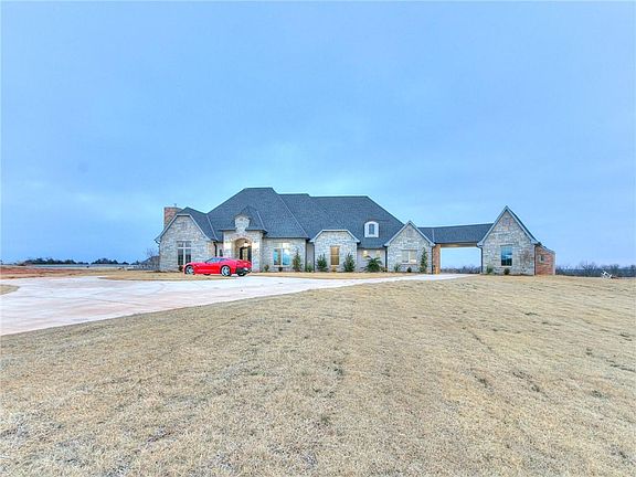 2nd image of 1301 Gray Fox Dr