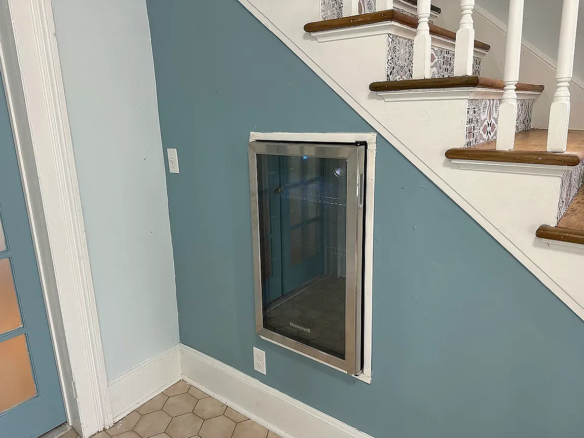 5 bed, 2169 sqft, $4,350 — Photo 3