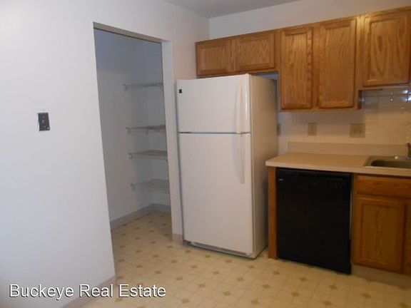 4th image of 1382 Highland St APT A2