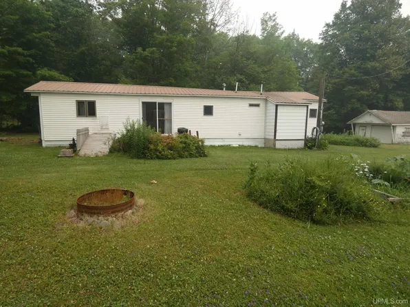 14068 N Gem Hill Rd, Bruce Crossing, MI 49912