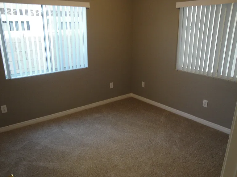 28160 Landau Blvd — Photo 10