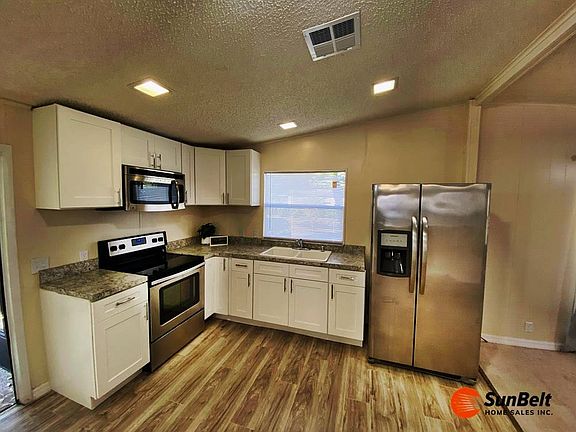 2nd image of 15 Dover Falls Rd