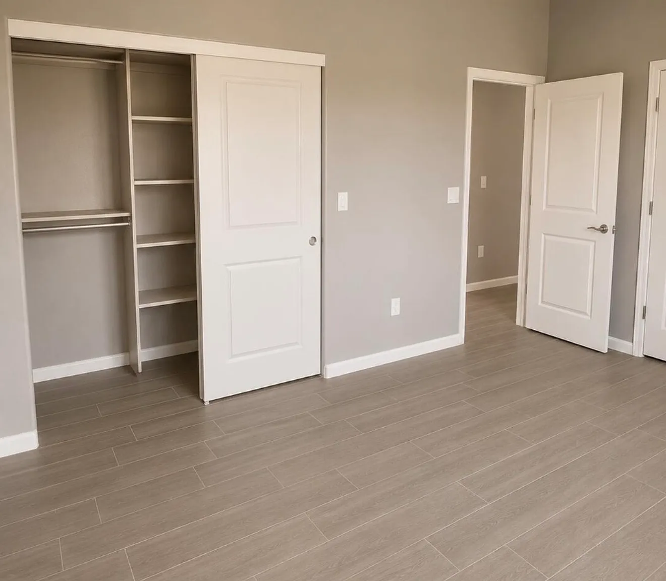 3 bed, 1100 sqft, $1,700 — Photo 4