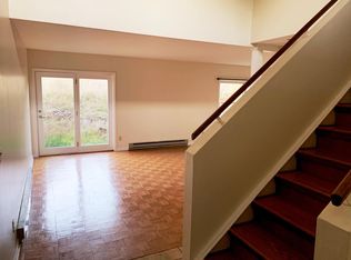 8 Spring Rd #1, Hudson, NY 12534