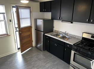 2027 W 111th St #2, Chicago, IL 60643