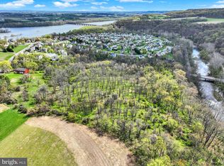 Codorus Furnace Rd, Mount Wolf, PA 17347