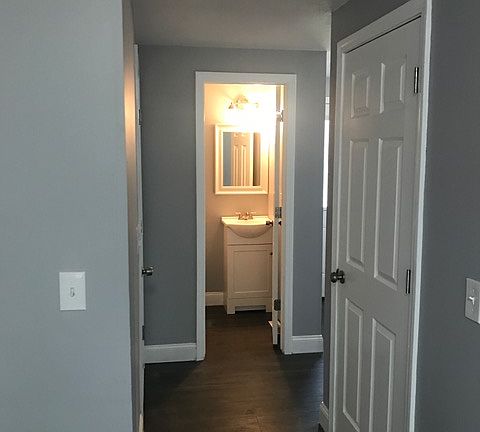 5th image of 6084 Amanda Ln