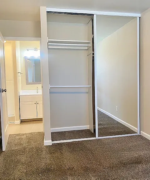 300 Oxford Way #4 — Photo 9