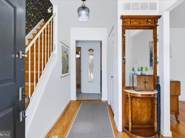 3329 Silverside Rd, Wilmington, DE 19810