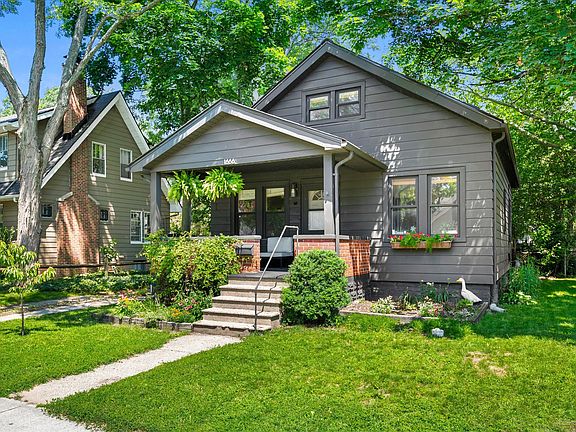 3rd image of 1666 Pearson St