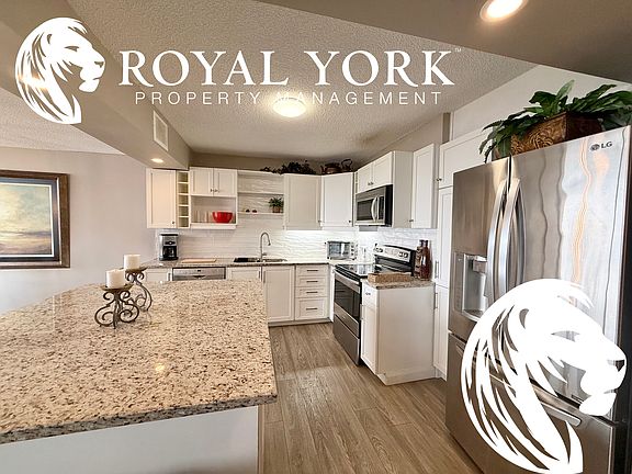 2nd image of 380 King St #1405