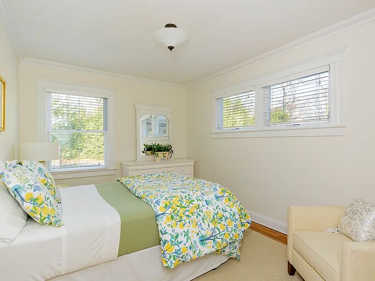 6 Wooded Oak Ln — Photo 16