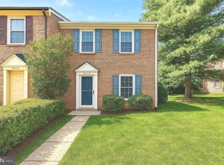 5932 Grisby House Ct, Centreville, VA 20120