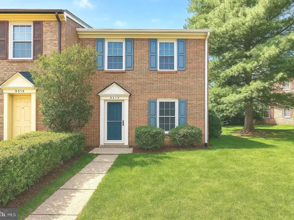 5932 Grisby House Ct, Centreville, VA 20120